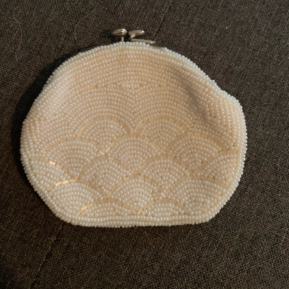 Vintage white beaded shell coin purse
